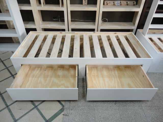 Mueble de madera realizado por Mueblería Longhi