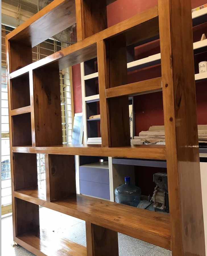 Biblioteca modelo 14 de Mueblería Longhi