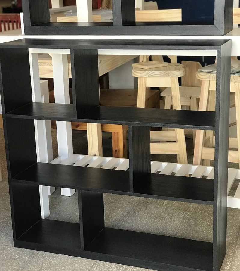 Biblioteca modelo 18 de Mueblería Longhi