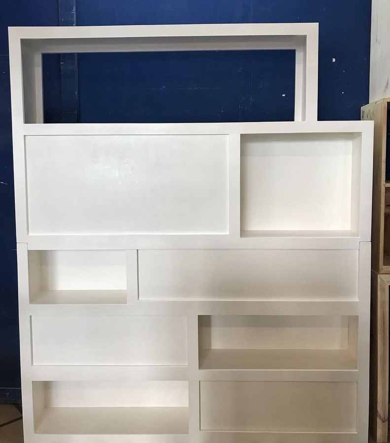 Divisor de ambientes modelo 08 de Mueblería Longhi