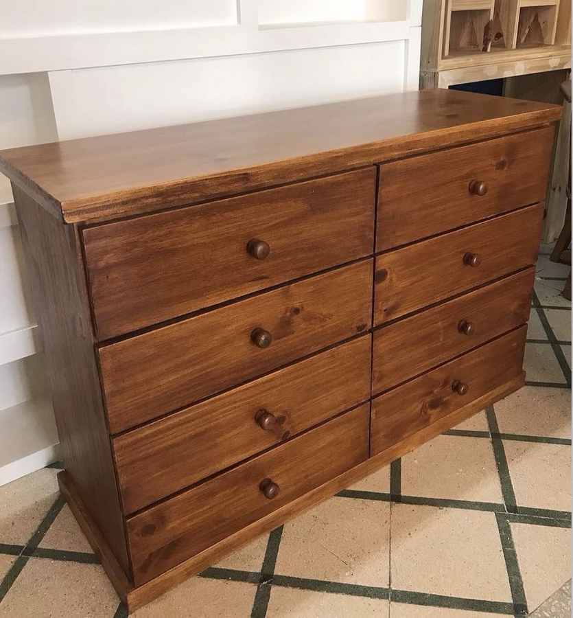 Cómoda modelo 06 de Mueblería Longhi