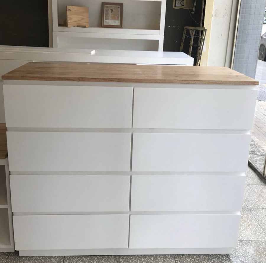 Cómoda modelo 10 de Mueblería Longhi